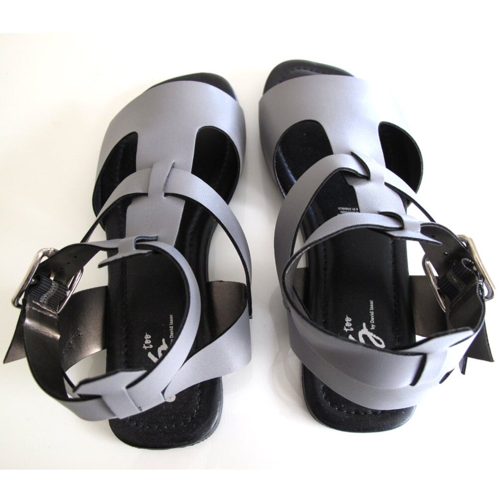 Sandal Size 6.5 gray Color David Isaac SUMMIT NWT 🆕